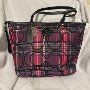 NWOT COach Poppy Tartan!